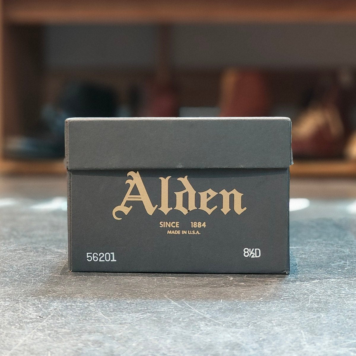 美品 【ALDEN】オールデン 56201 パンチドキャップトゥ コードバン ダークバーガンディ サイズ US8.5D モディファイドラスト 定価¥211,200-