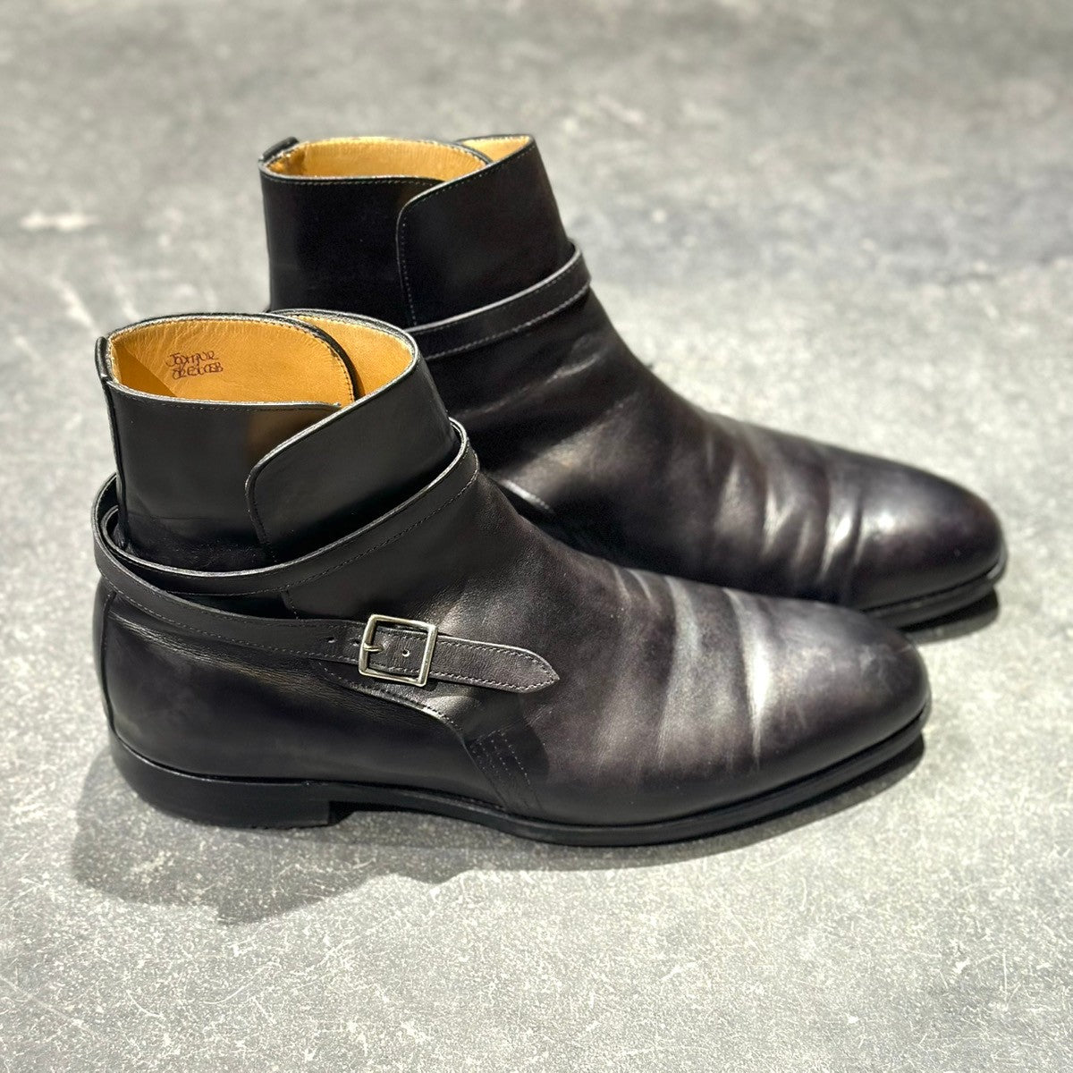 【JOHNLOBB】ジョンロブ ジョッパーブーツ ブラック ミュージアムカーフ サイズ UK8.5E 8695Bラスト