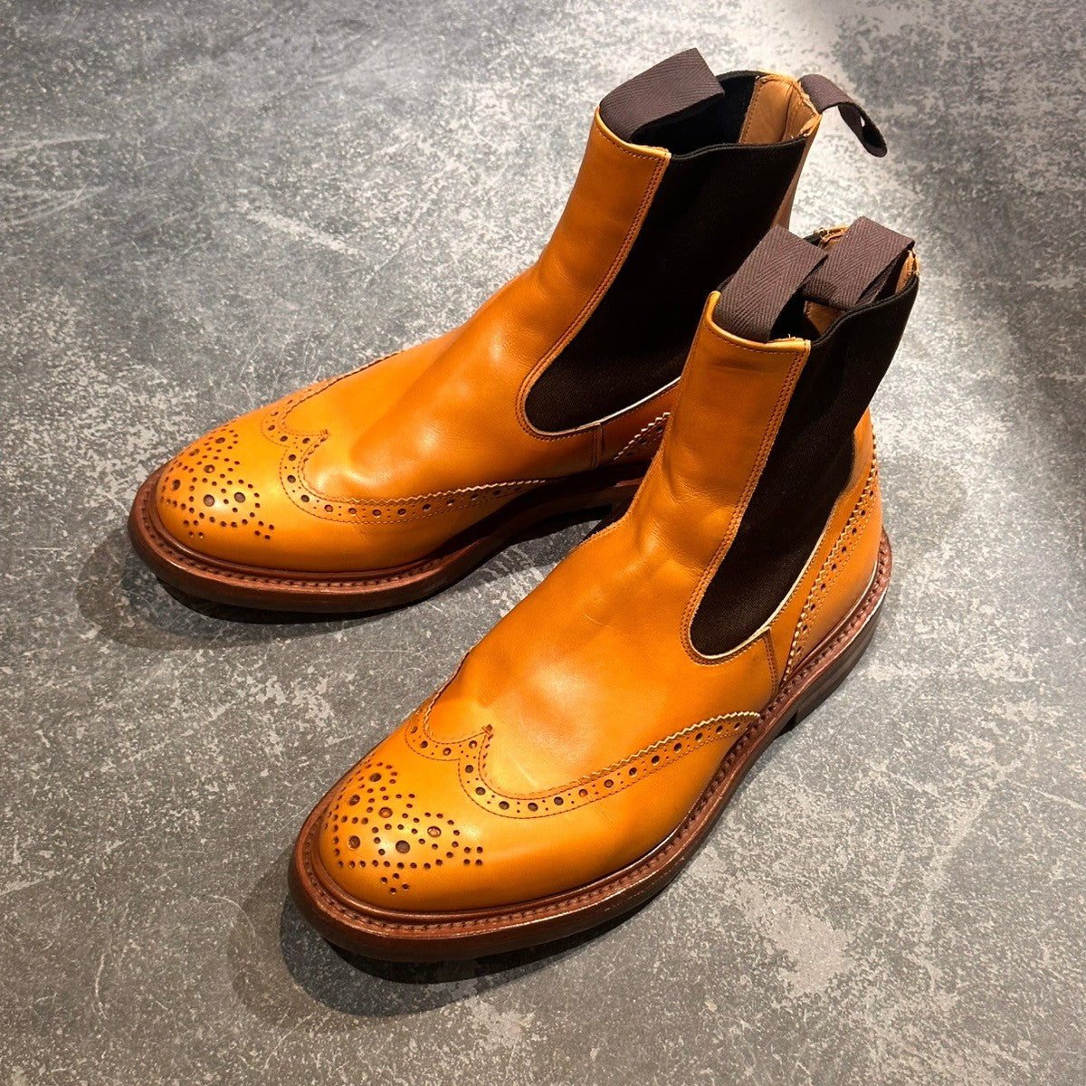 Tricker's】トリッカーズ ヘンリー サイドゴアブーツ ウイングチップ