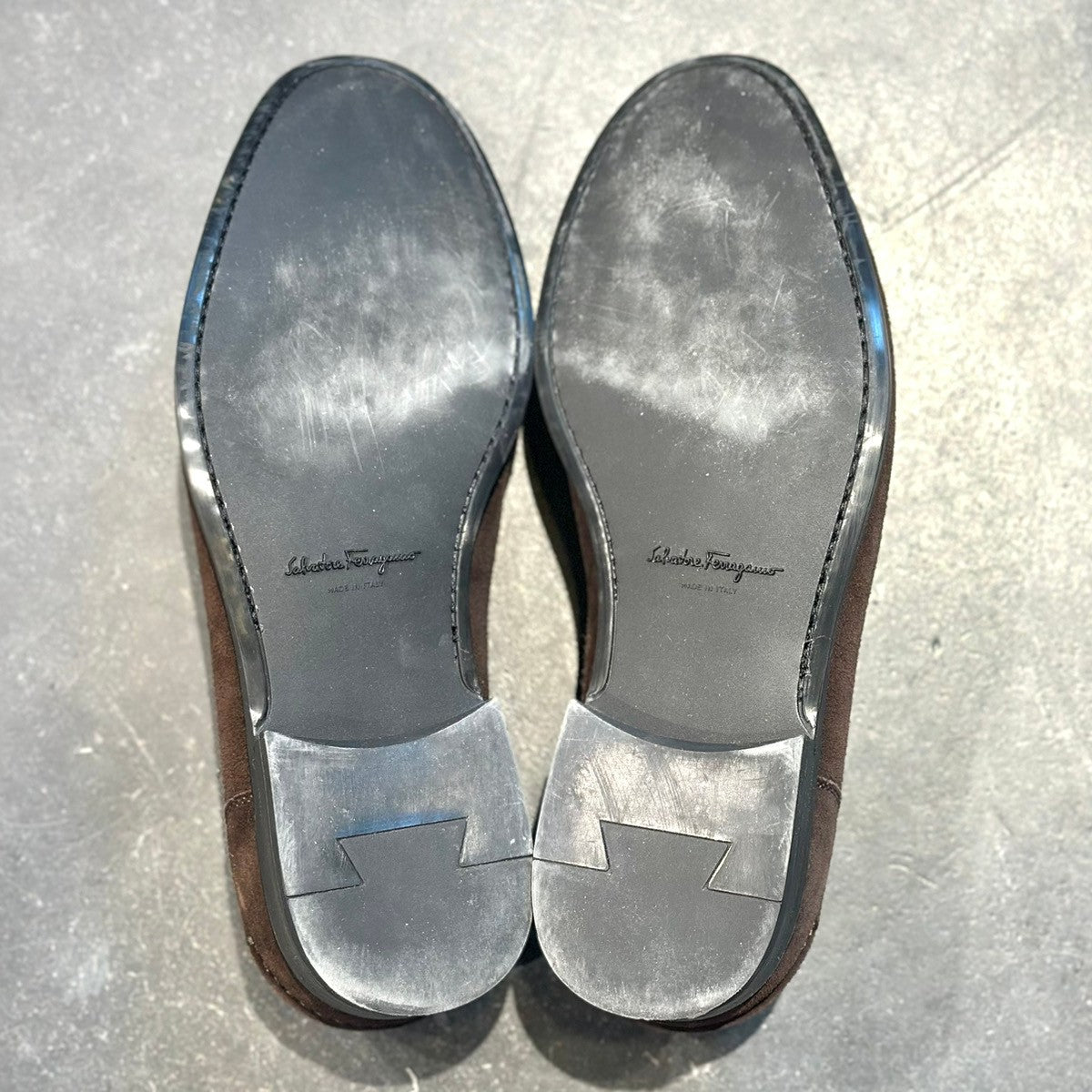 極美品【Salvatore Ferragamo】サルヴァトーレ フェラガモ ローファー スエード ブラウン サイズ UK9EEE