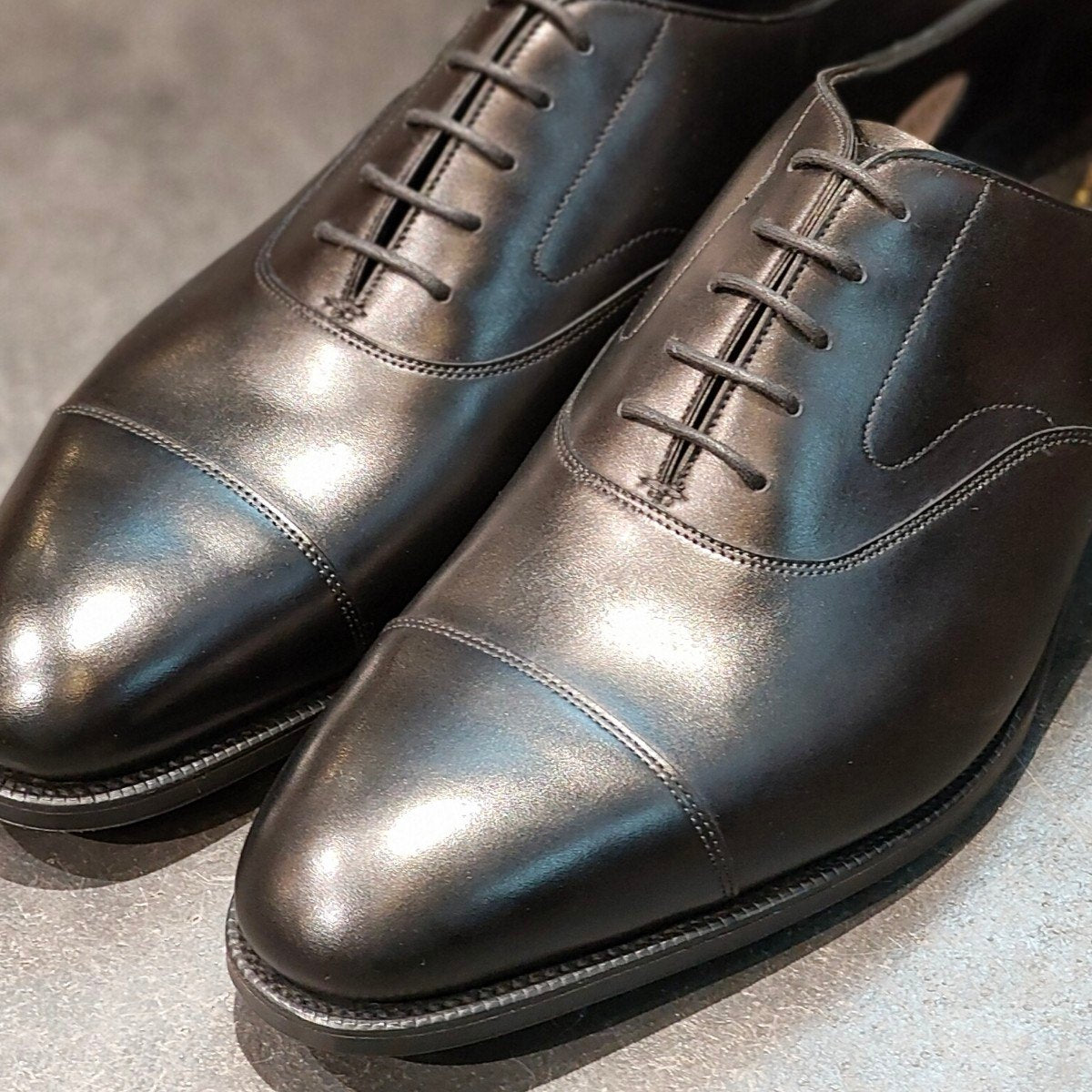 新品未使用 【EDWARD GREEN】エドワードグリーン チェルシー ストレートチップ カーフ ブラック サイズ UK9D 82ラスト 定価¥217,800-