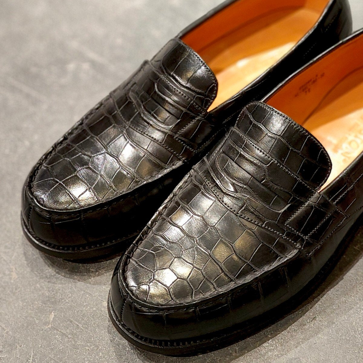 希少 使用数回【J.M.WESTON】ジェイエムウエストン 180 シグニチャーローファー アリゲーター ブラック サイズUK7E 41ラスト 参考定価 ¥825,000-