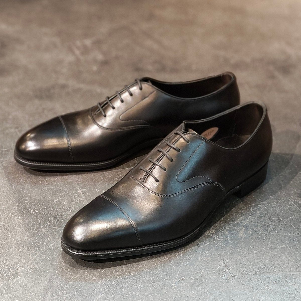 新品未使用 【EDWARD GREEN】エドワードグリーン チェルシー ストレートチップ カーフ ブラック サイズ UK9D 82ラスト 定価¥217,800-