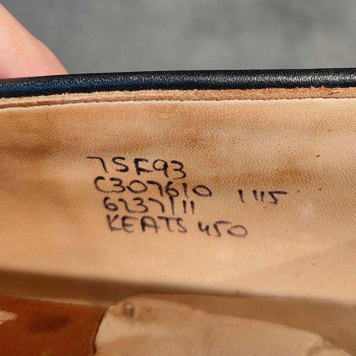 美品【Church's】チャーチ キーツ タッセルローファー カーフ ブラック サイズ 75F 93ラスト