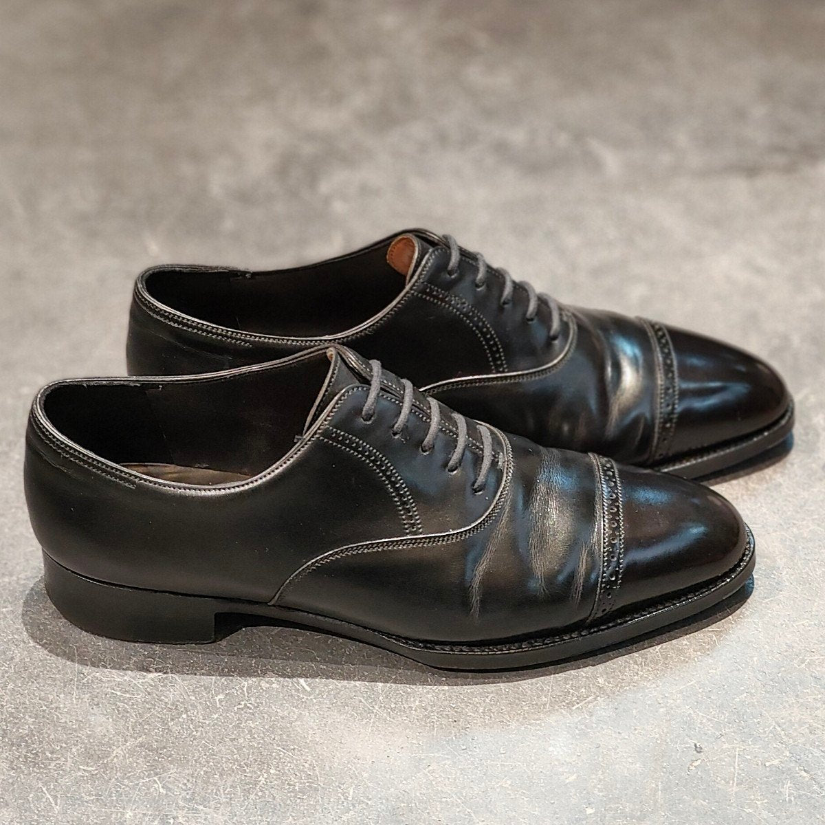 美品【JOHN LOBB】ジョンロブ フィリップ2 クォーターブローグ カーフ ブラック サイズUK6E 7000ラスト 参考定価¥332,200-