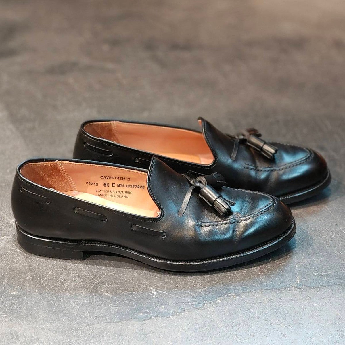 使用数回【CROCKETT&JONES】クロケット&ジョーンズ キャベンディッシュ3 タッセルローファー カーフ ブラック サイズUK6.5E 375ラスト 定価¥126,500-