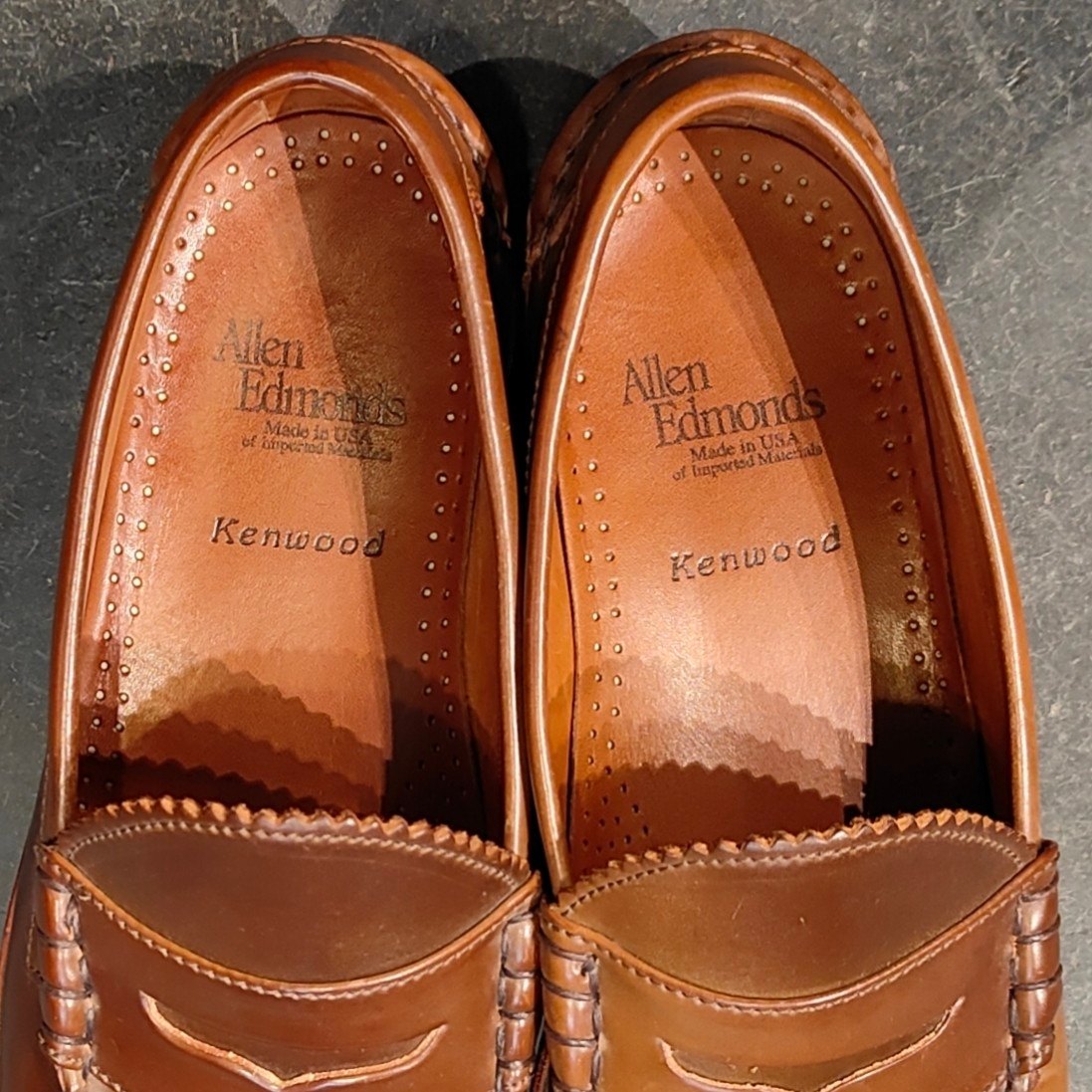 希少 使用数回【Allen Edmonds】アレンエドモンズ ケンウッド ビーフローファー コードバン ウイスキー サイズUS9