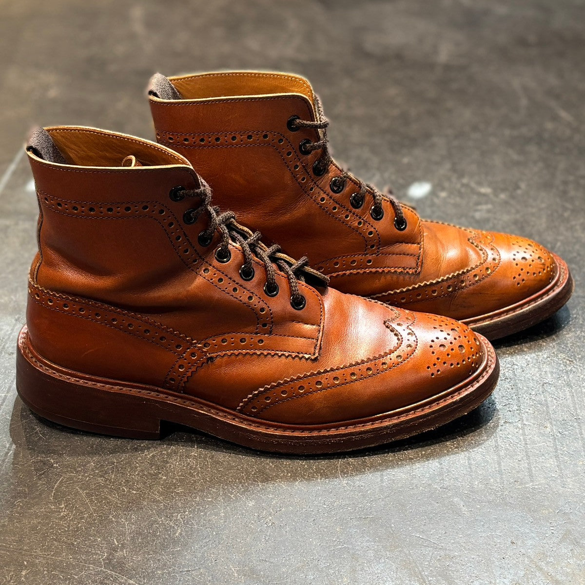【Tricker's】トリッカーズ モールトン M2508 カントリーブーツ ウイングチップ カーフ ブラウン サイズ UK8