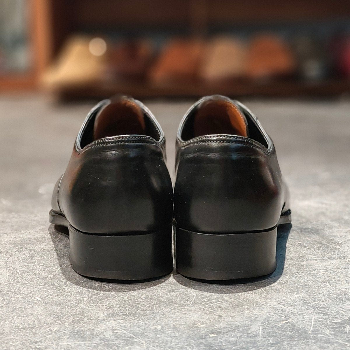 美品【JOHN LOBB】ジョンロブ フィリップ2 クォーターブローグ カーフ ブラック サイズUK6E 7000ラスト 参考定価¥332,200-