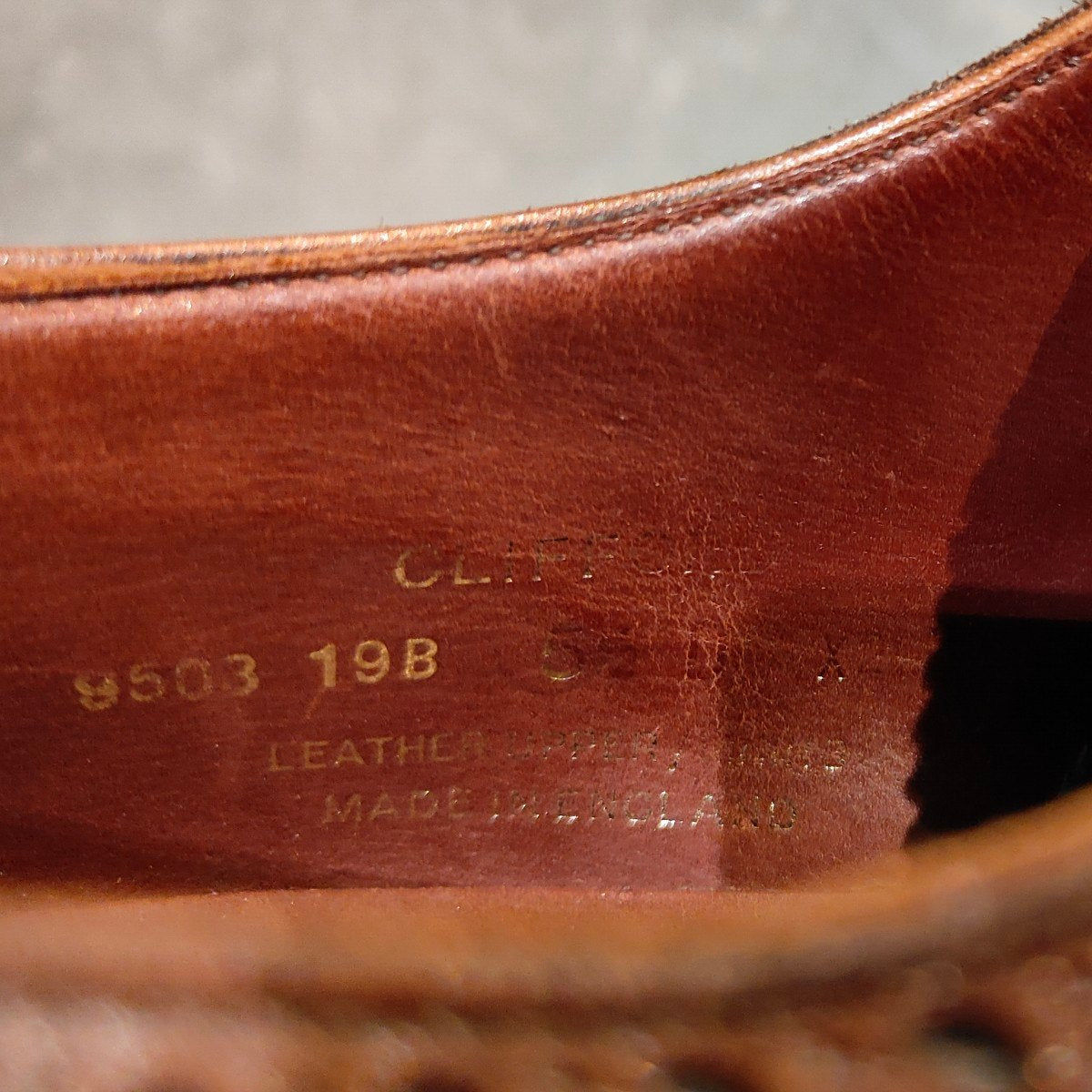 極美品【CROCKETT&JONES】クロケット&ジョーンズ クリフォード ウイングチップ バーニッシュカーフ ブラック ブラウン サイズUK5.5E 337ラスト