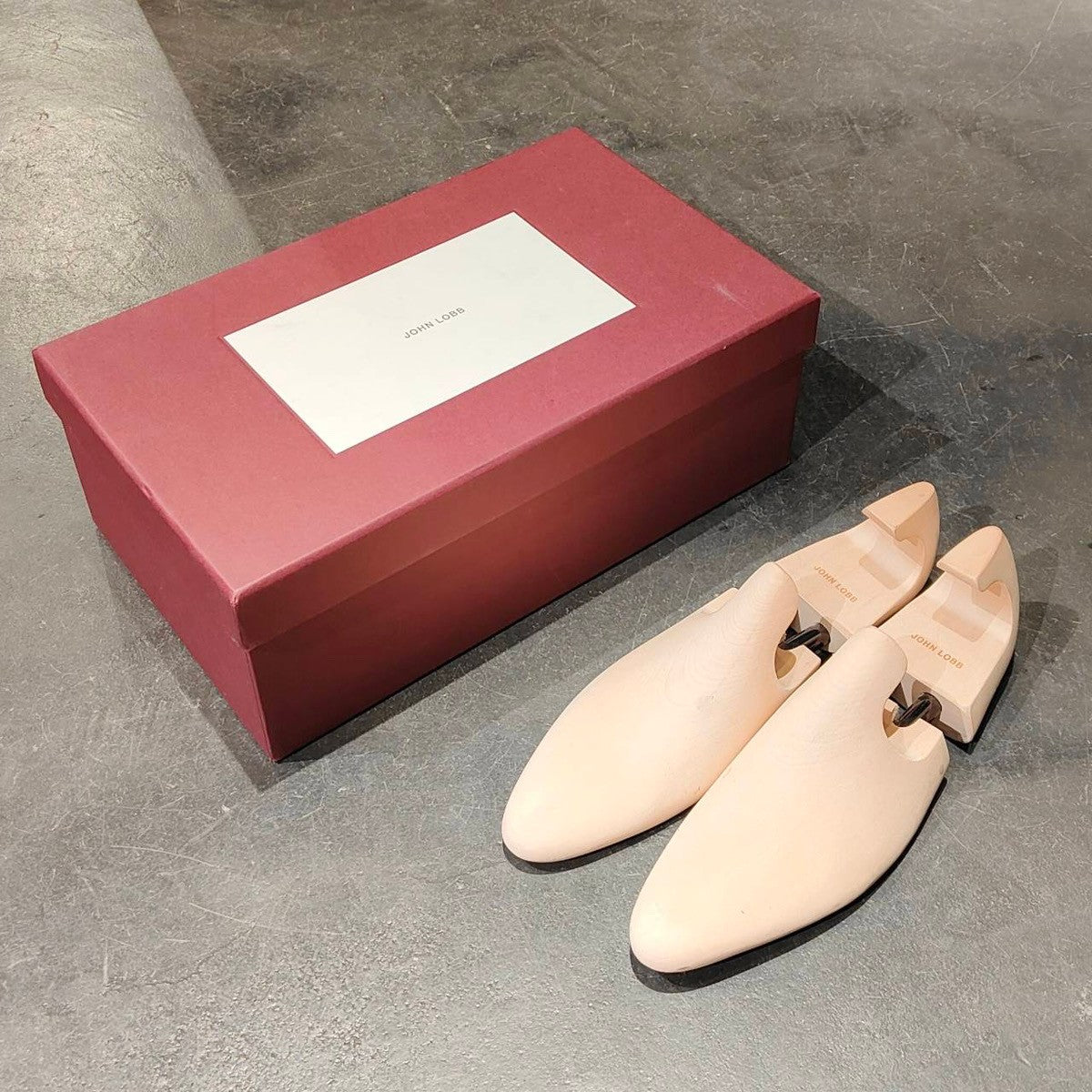 極美品【JOHN LOBB】ジョンロブ プレステージライン リフトン ホールカット カーフ ブラック サイズ 7.5E 7000ラスト 定価¥312,400-