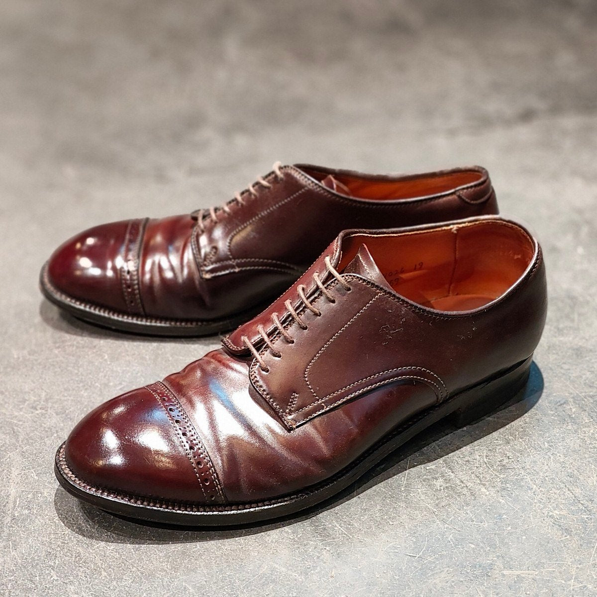 【ALDEN】オールデン アナトミカ別注 56259 パンチドキャップトゥ コードバン ダークバーガンディ サイズUS8.5D モディファイドラスト