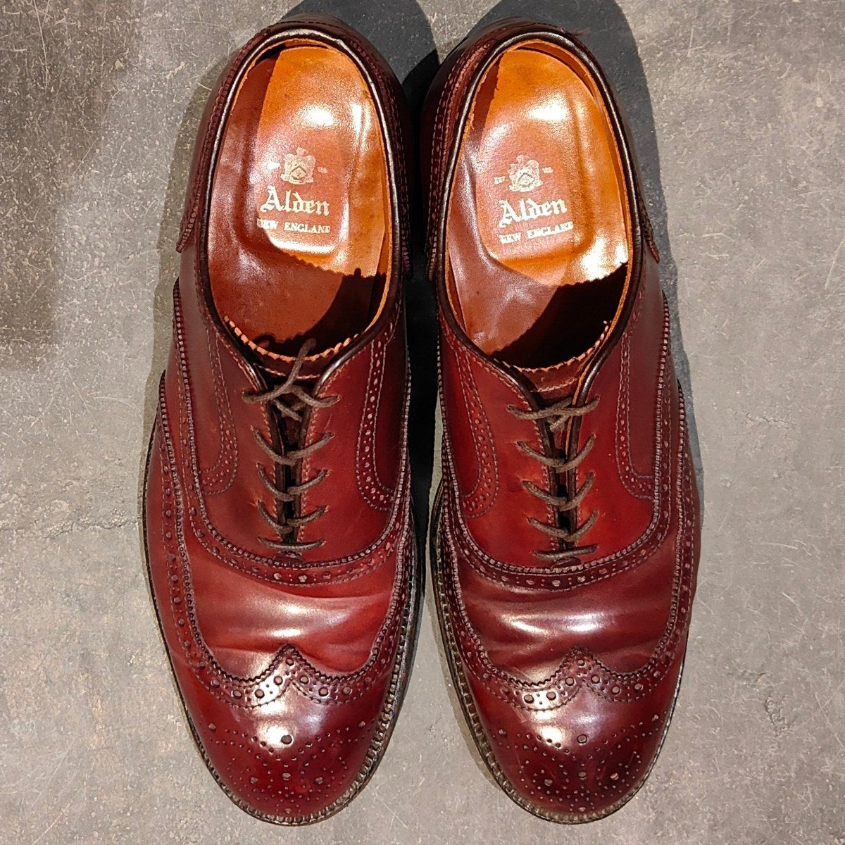 【ALDEN】オールデン 974 ショートウィングチップ コードバン ダークバーガンディ サイズ US9D トラモントラスト