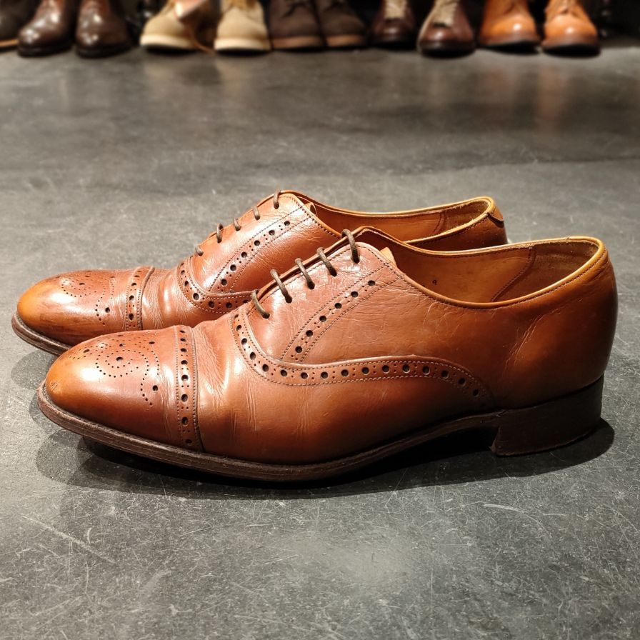 希少 【Tricker’s】トリッカーズ 筆記体ロゴ 81046 セミブローグ ブラウン サイズUK9