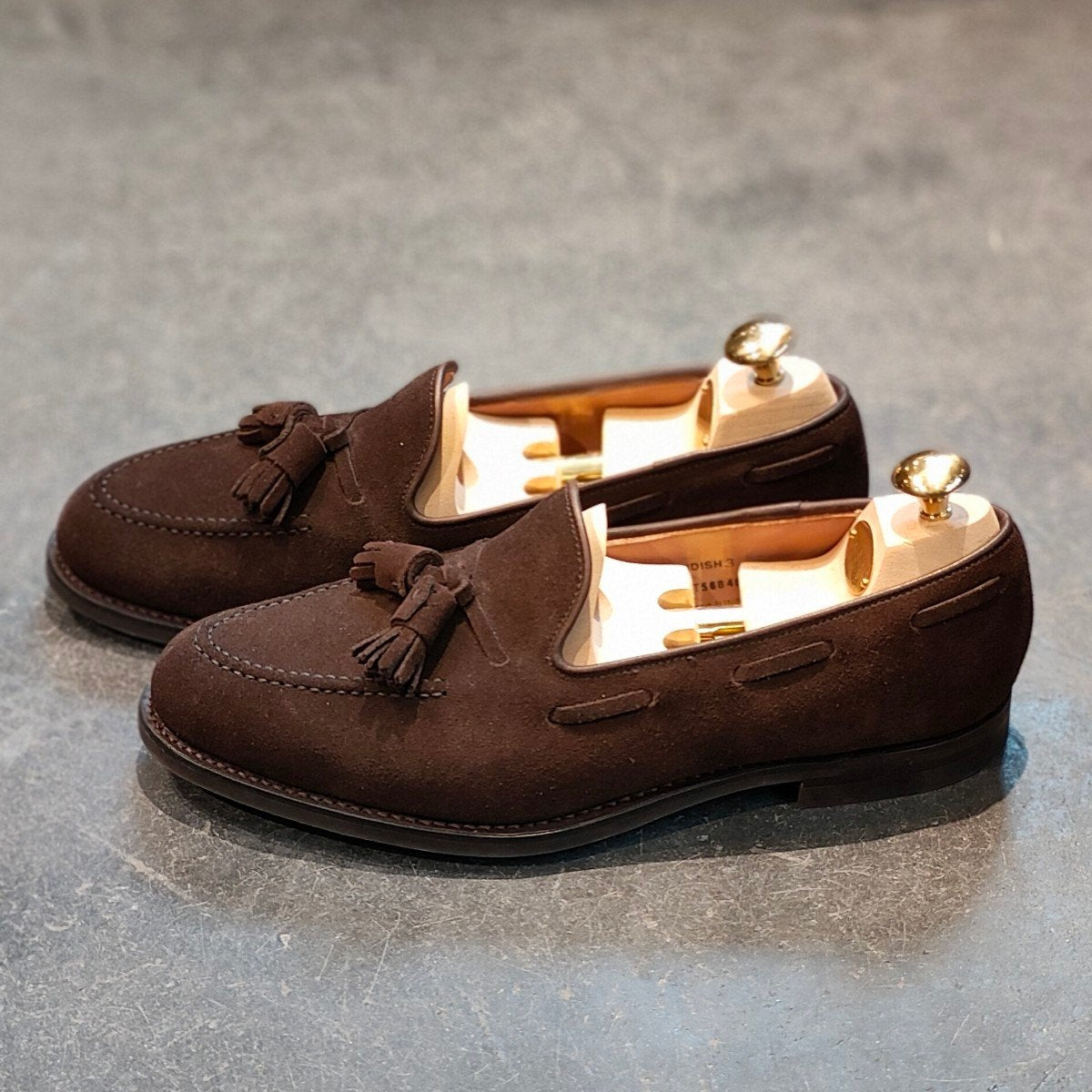 使用数回【CROCKETT&JONES】クロケット&ジョーンズ キャベンディッシュ3 タッセルローファー スエードダークブラウン サイズUK6.5E 375ラスト 参考定価¥115,500-