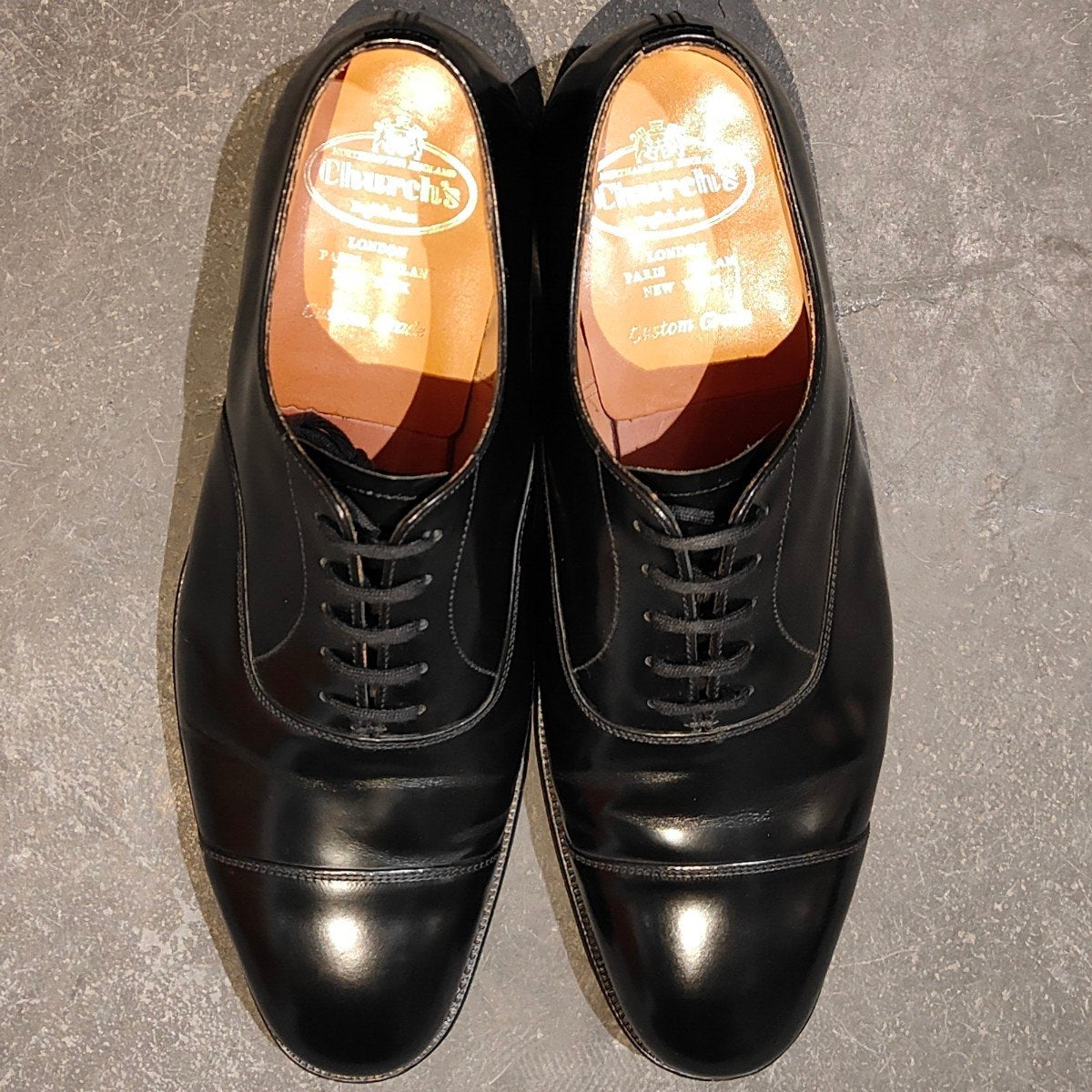 美品【Church’s】チャーチ コンサル ストレートチップ 4都市 ポリッシュドバインダーカーフ ブラック サイズUK90G 173ラスト 参考定価¥181,500-