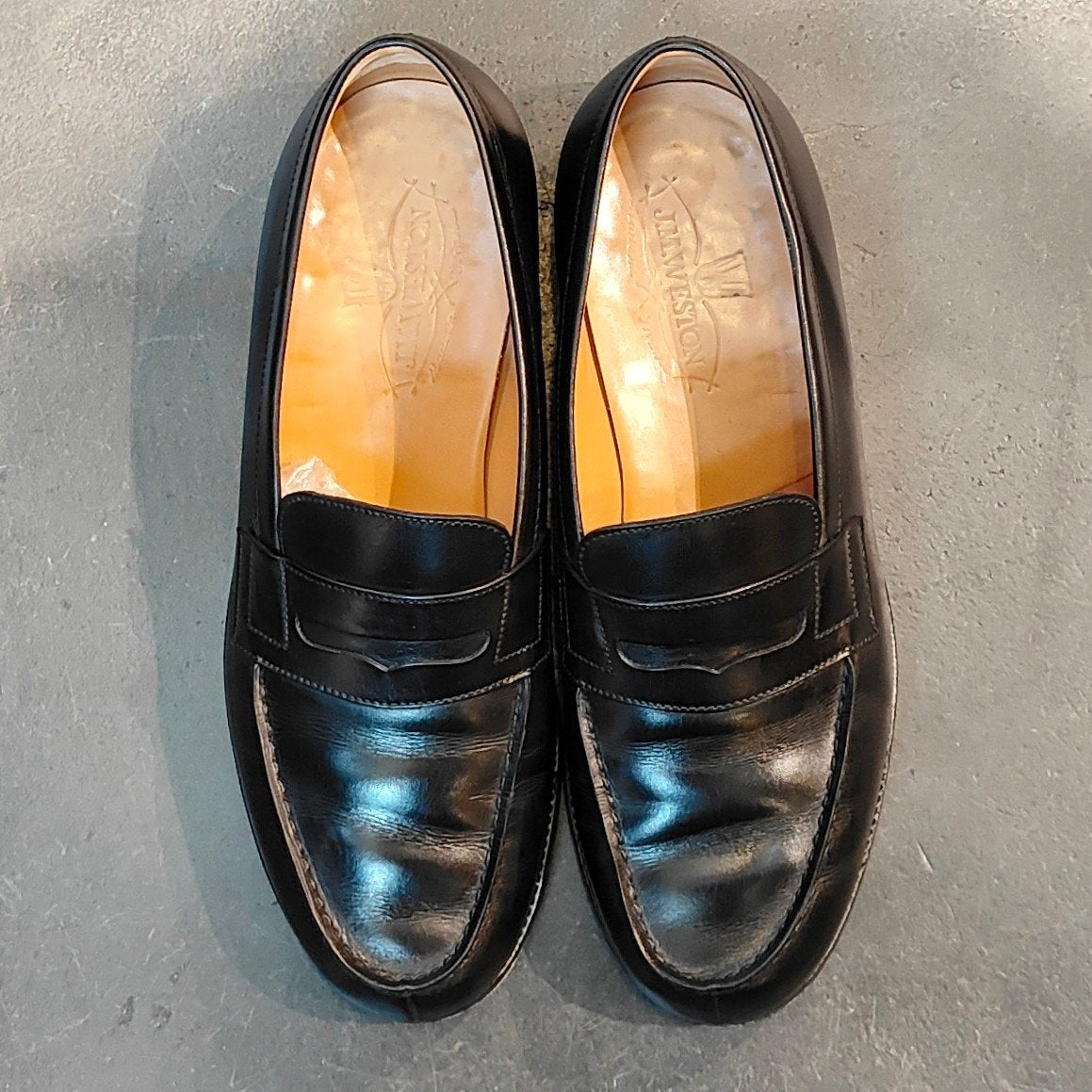 【J.M.WESTON】ジェイエムウエストン 180 シグニチャーローファー ボックスカーフ ブラック サイズ UK6.5D 41ラスト 定価¥151,800-