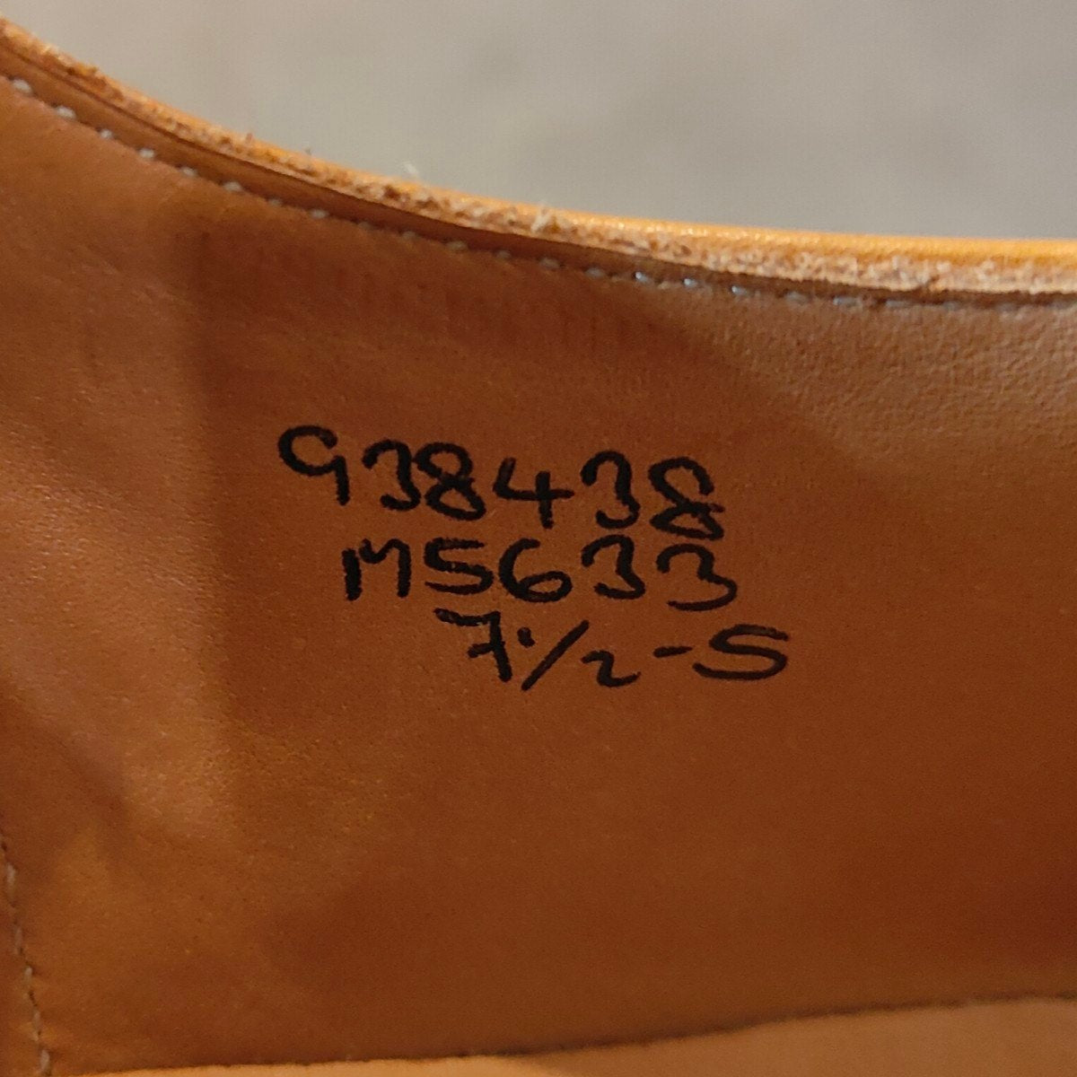 美品【Tricker's】トリッカーズ バートン M5633 エイコンアンティーク サイズ UK7.5 参考定価¥132,000-