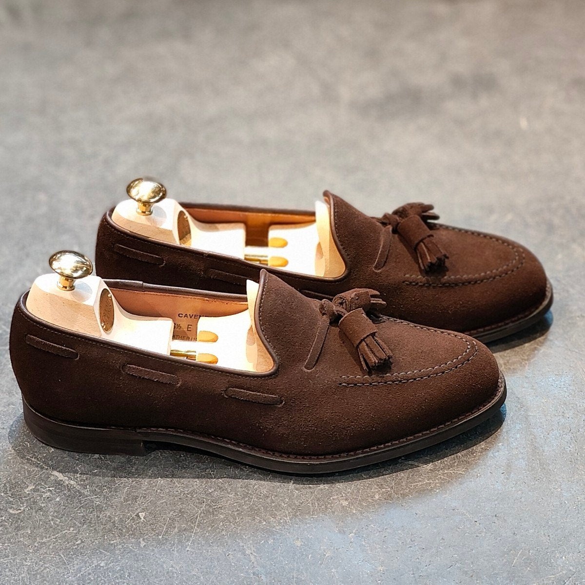 使用数回【CROCKETT&JONES】クロケット&ジョーンズ キャベンディッシュ3 タッセルローファー スエードダークブラウン サイズUK6.5E 375ラスト 参考定価¥115,500-