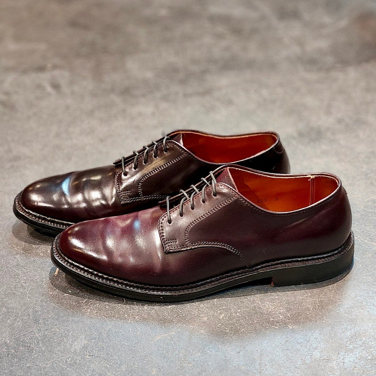 極美品【ALDEN】オールデンインターナショナルギャラリービームス 2938F プレーントゥ コードバン ダークバーガンディ サイズ US8.5D バリーラスト