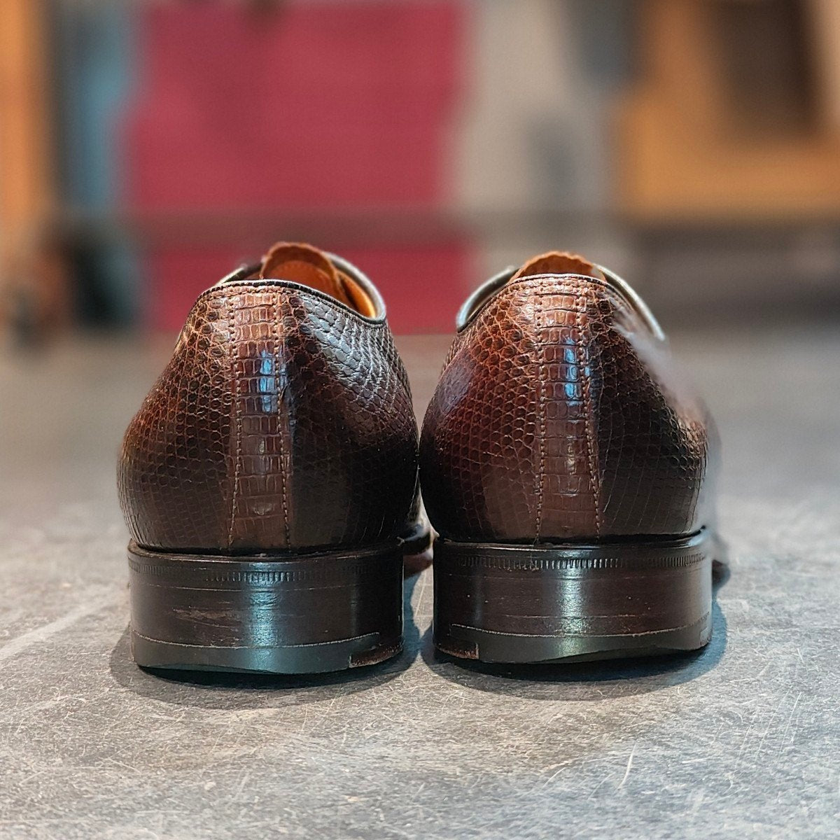希少 美品【Church's】チャーチ 3都市 内羽根プレーントゥ リザード バーガンディ サイズUK55F 84ラスト