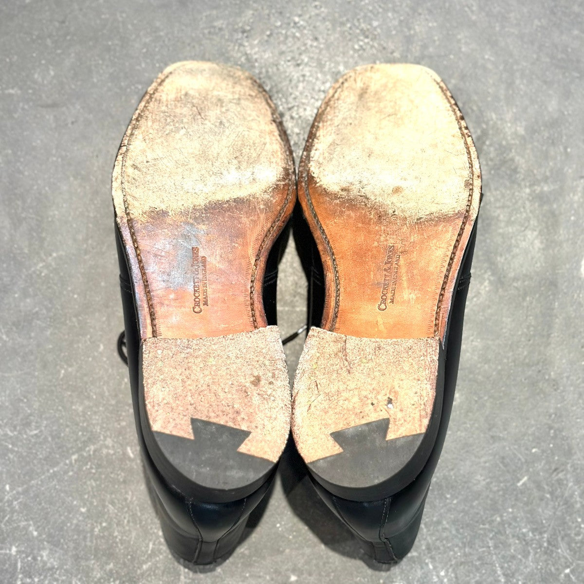 極美品【CROCKETT&JONES】クロケット&ジョーンズ チャートシー チャッカブーツ カーフ ブラック サイズUK7E 224ラスト