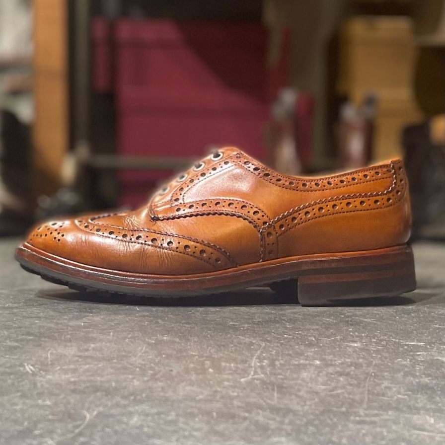 【Tricker's】トリッカーズ M5633 ウイングチップ カーフ ブラウン サイズ UK8 ※使用感強