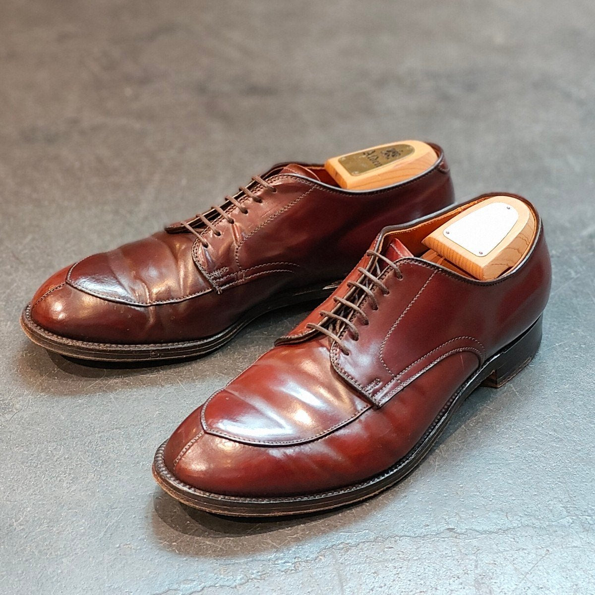 【ALDEN × UNITED ARROWS】オールデン × ユナイテッドアローズ 5432 別注 Vチップ コードバン ダークバーガンディ サイズ US9D モディファイドラスト