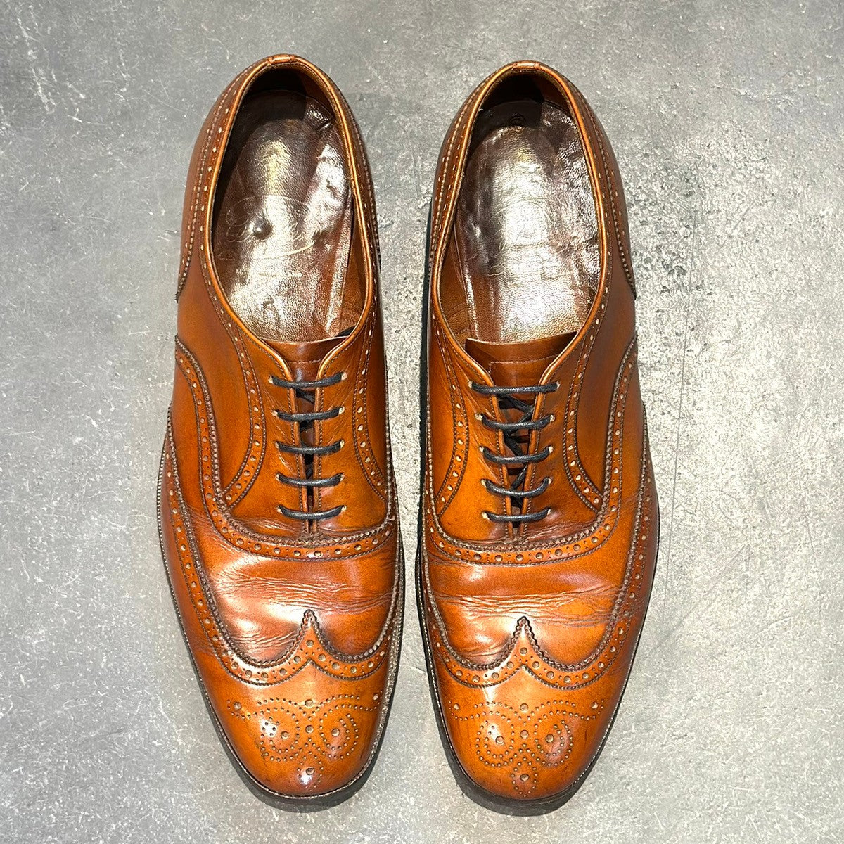 美品【Church's】チャーチ Whip Flexシリーズ ウイングチップ 2都市 ブックバインダーカーフ サンダルウッド UK85E 73ラスト