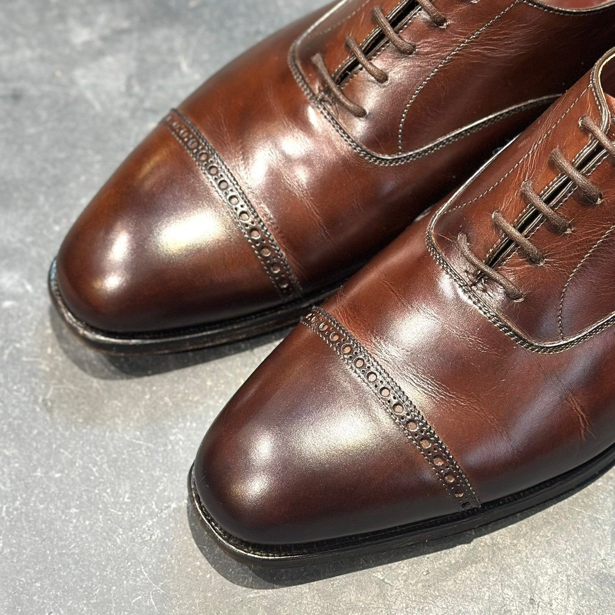 極美品【CROCKETT&JONES】クロケット&ジョーンズ ベルグレイプ3 パンチドキャップトゥ カーフ ダークブラウン サイズUK7E 367ラスト