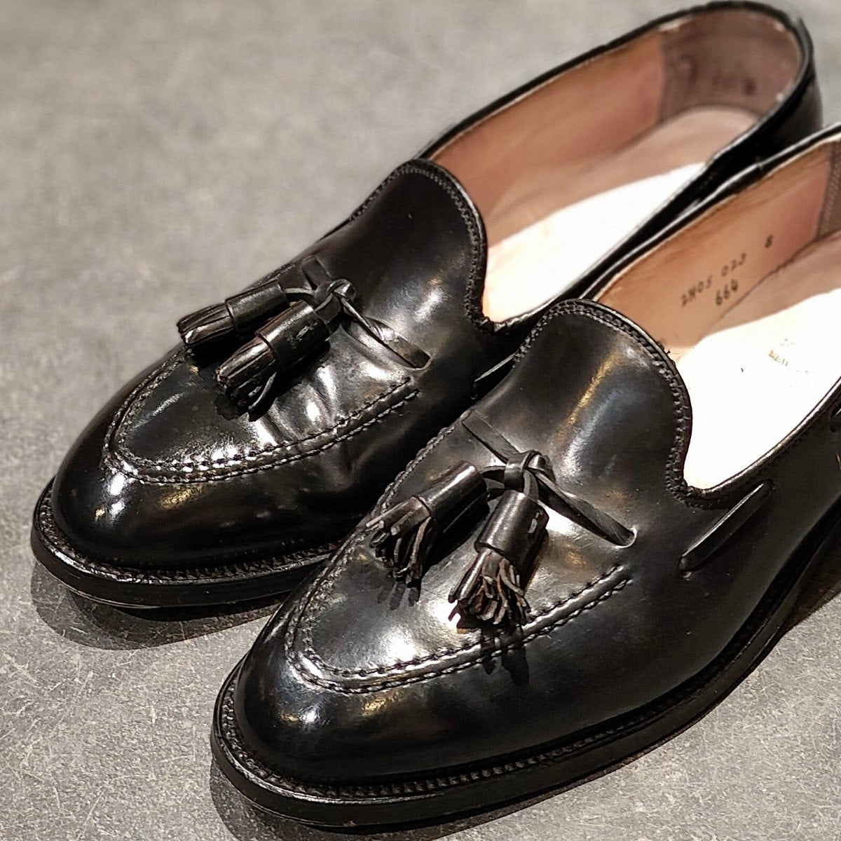 極美品 【ALDEN】オールデン 664 タッセルローファー コードバン ブラック サイズUS9D アバディーンラスト 参考定価¥217,800-