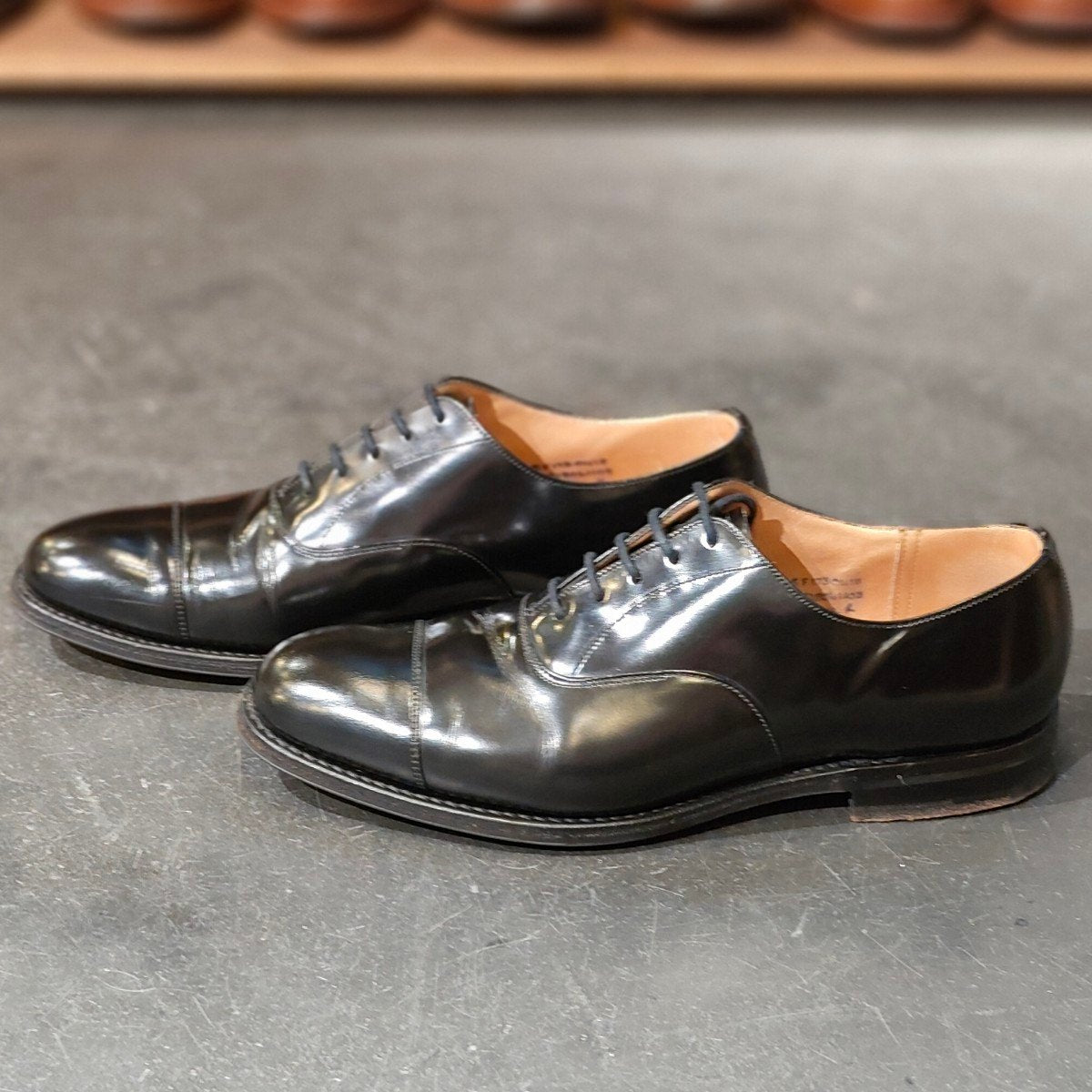 美品【Church’s】チャーチ コンサル ストレートチップ ポリッシュドバインダーカーフ ブラック サイズ 6.5F 173ラスト 定価¥176,000-