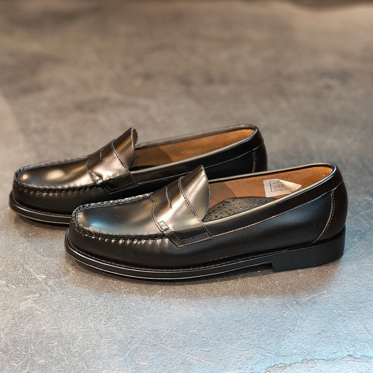 新品未使用 【G.H.Bass&Co.】ジーエイチバス 11035H ローガン ローファー カーフ ブラック サイズ US8 定価¥33,000-