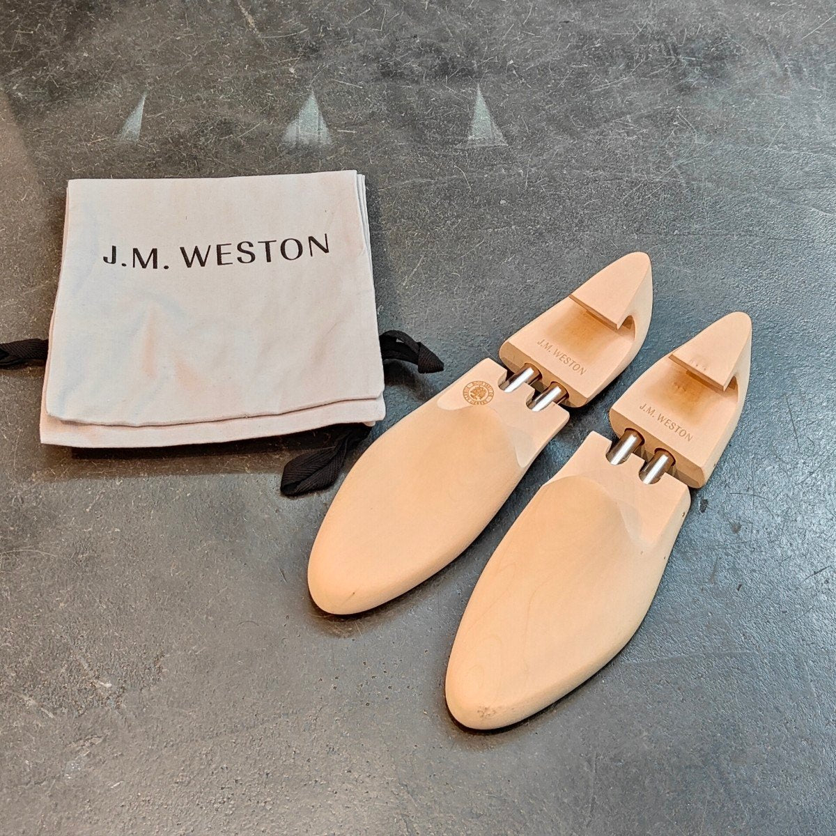 使用数回 【J.M.WESTON】ジェイエムウエストン 300 ストレートチップ カーフ ブラック 7.5C 定価¥165,000-