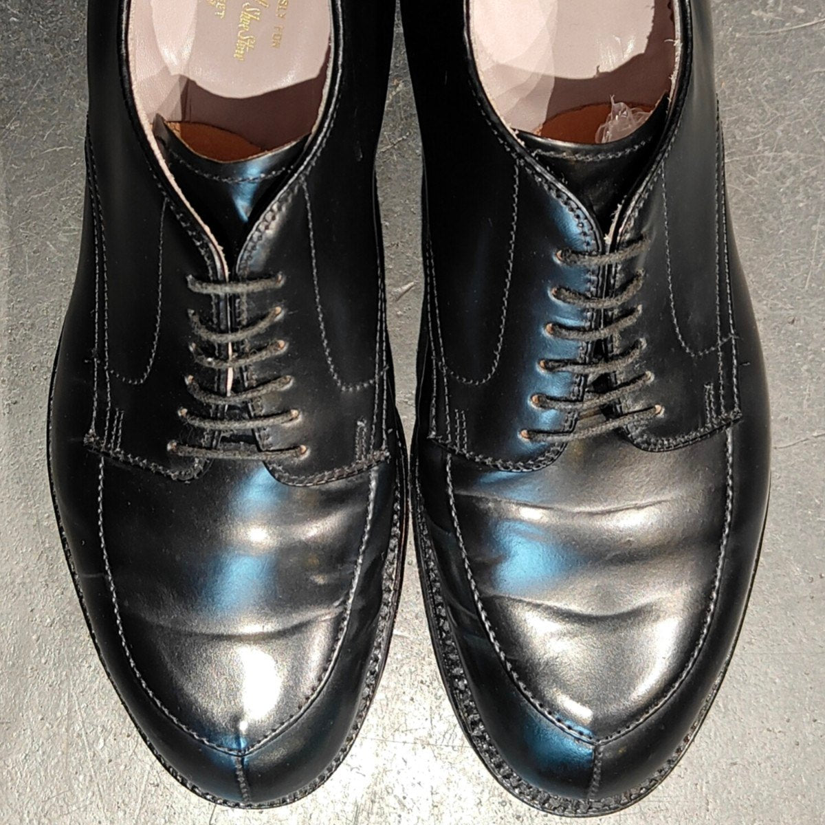 美品【ALDEN】オールデン×コンフォーマルシューストア 54332 Vチップ コードバン ブラック サイズ US8.5D モディファイドラスト 参考定価¥209,000-