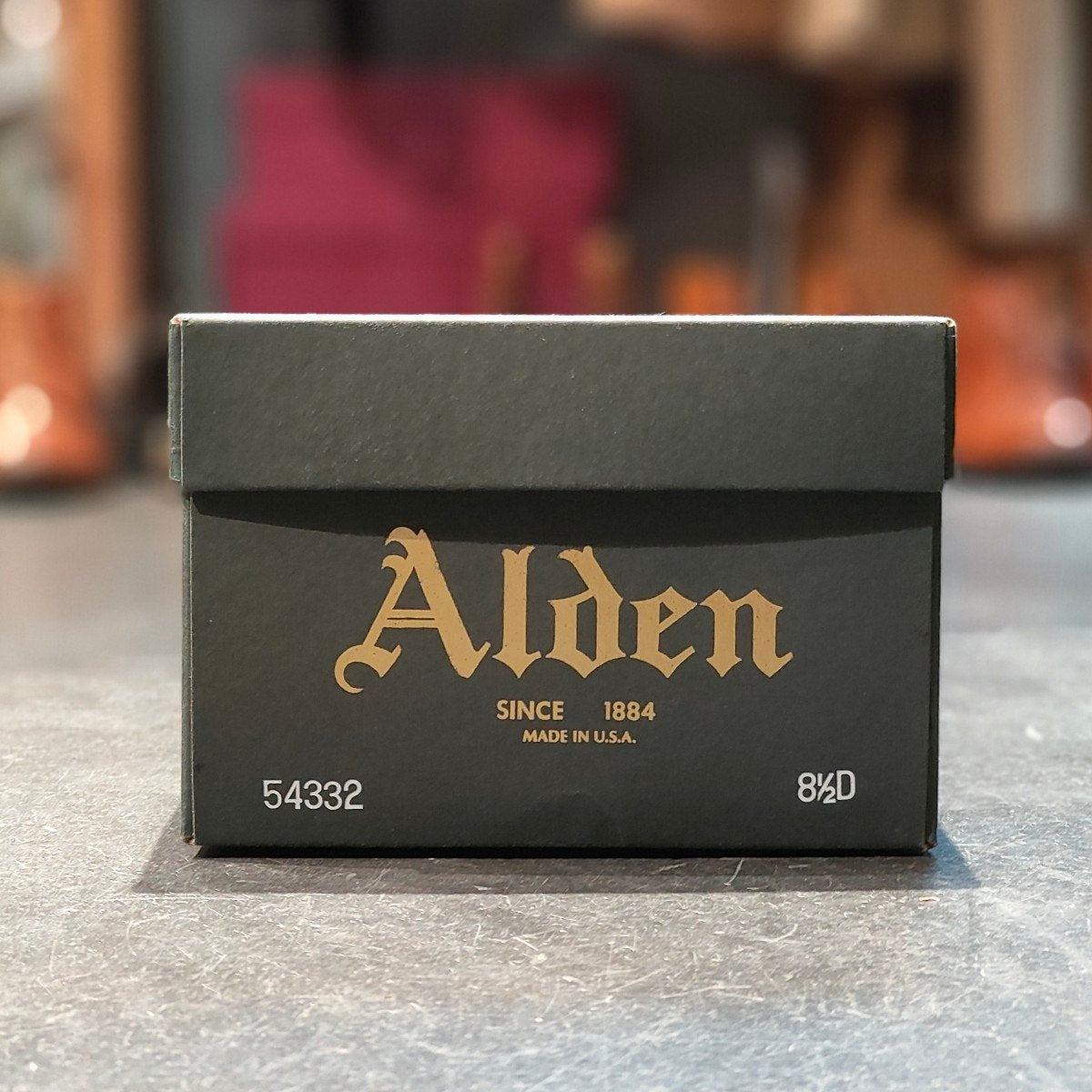 美品【ALDEN】オールデン×コンフォーマルシューストア 54332 Vチップ コードバン ブラック サイズ US8.5D モディファイドラスト 参考定価¥209,000-