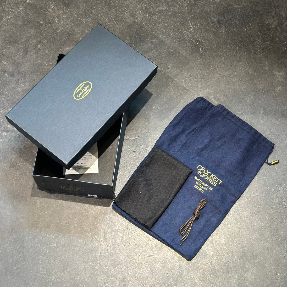 極美品【CROCKETT&JONES】クロケット&ジョーンズ ベルグレイプ3 パンチドキャップトゥ カーフ ダークブラウン サイズUK7E 367ラスト