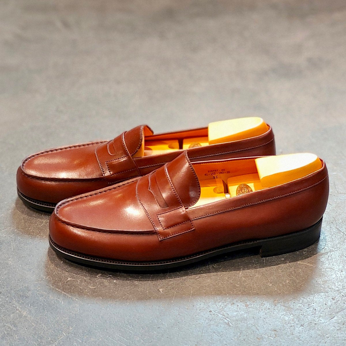 希少 新品未使用【J.M.WESTON】ジェイエムウエストン 180 シグニチャーローファー ボックスカーフ レッドエトラスコ サイズ UK9C 41ラスト 定価¥156,200-