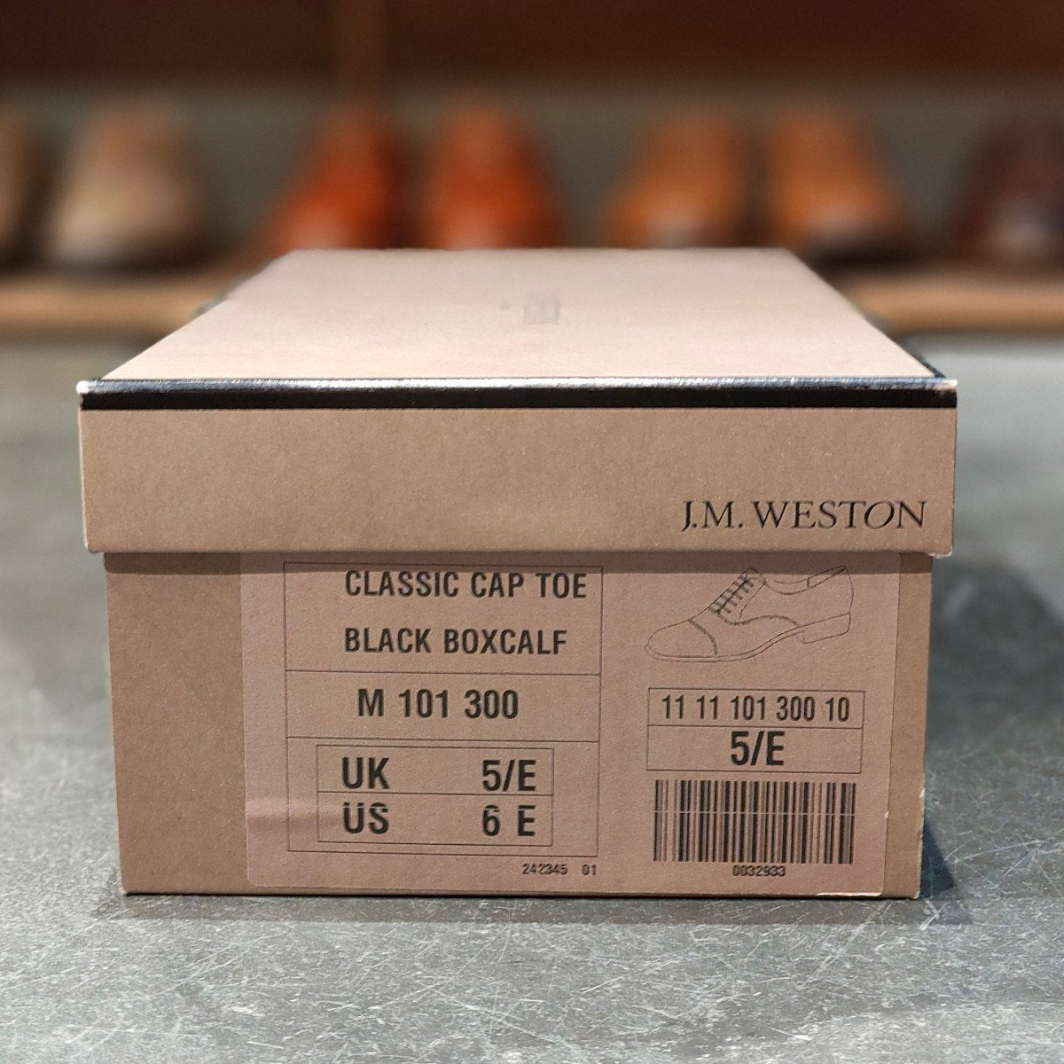 使用数回 【J.M.WESTON】ジェイエムウエストン 300 ストレートチップ カーフ ブラック サイズ 5.5E 11ラスト 定価¥165,000-