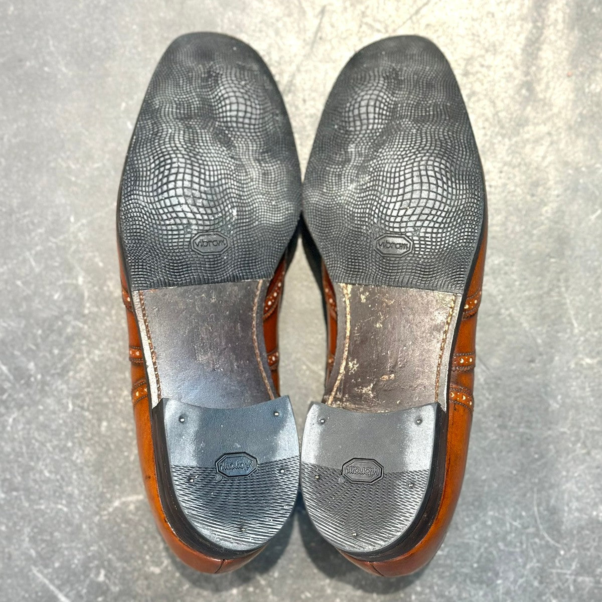 美品【Church's】チャーチ Whip Flexシリーズ ウイングチップ 2都市 ブックバインダーカーフ サンダルウッド UK85E 73ラスト