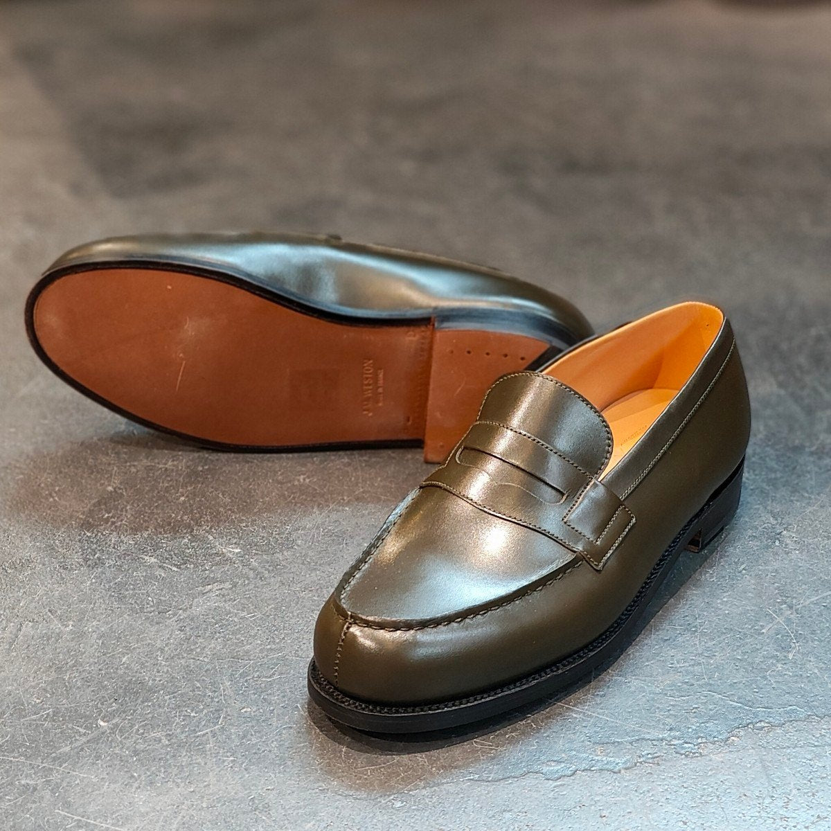 新品未使用 【J.M.WESTON】ジェイエムウエストン 180 シグニチャーローファー ボックスカーフ ハンターグリーン サイズ UK6.5D 41ラスト定価¥151,800-