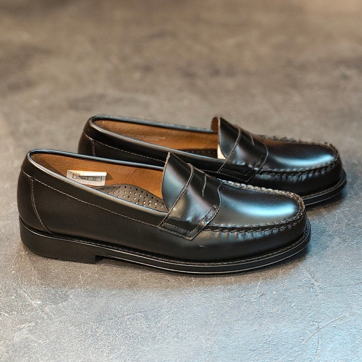 新品未使用 【G.H.Bass&Co.】ジーエイチバス 11035H ローガン ローファー カーフ ブラック サイズ US8 定価¥33,000-