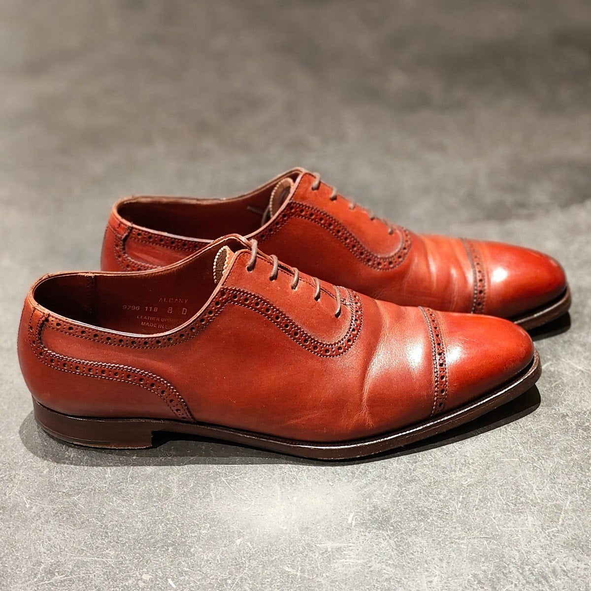美品 【CROCKETT&JONES】クロケットアンドジョーンズ パンチドキャップトゥ カーフ ブラウン サイズUK8D 337ラスト 参考定価¥154,000-
