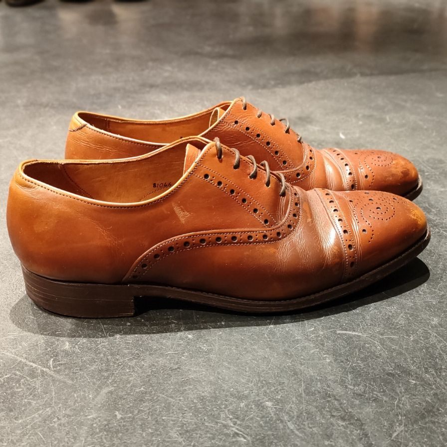 希少 【Tricker’s】トリッカーズ 筆記体ロゴ 81046 セミブローグ ブラウン サイズUK9