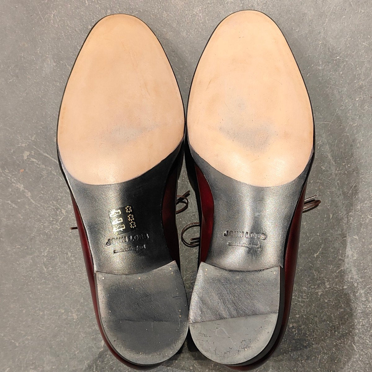 希少 新品未使用【JOHN LOBB】ジョンロブ Rスタンプ フォーウィ 2015イヤーモデル チャッカブーツ ミュージアムカーフ バーガンディ サイズUK11E 8695ラスト