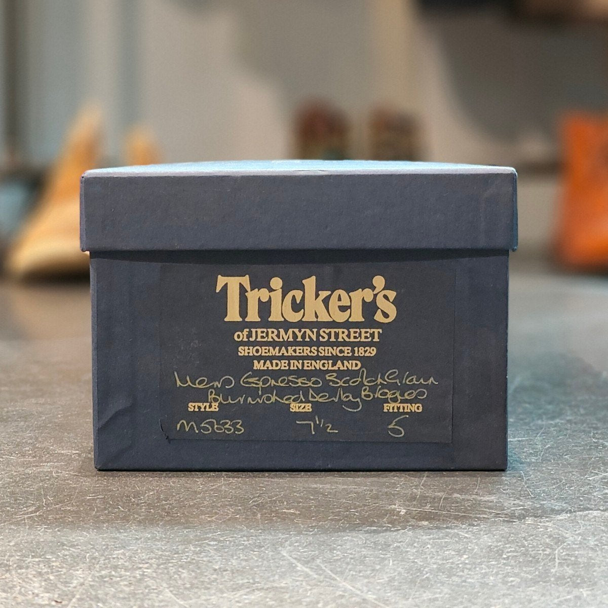 使用数回 【Tricker’s】リッカーズ M5633 バートン ウイングチップ グレインレザー エスプレッソ サイズ UK7.5 定価¥121,000-