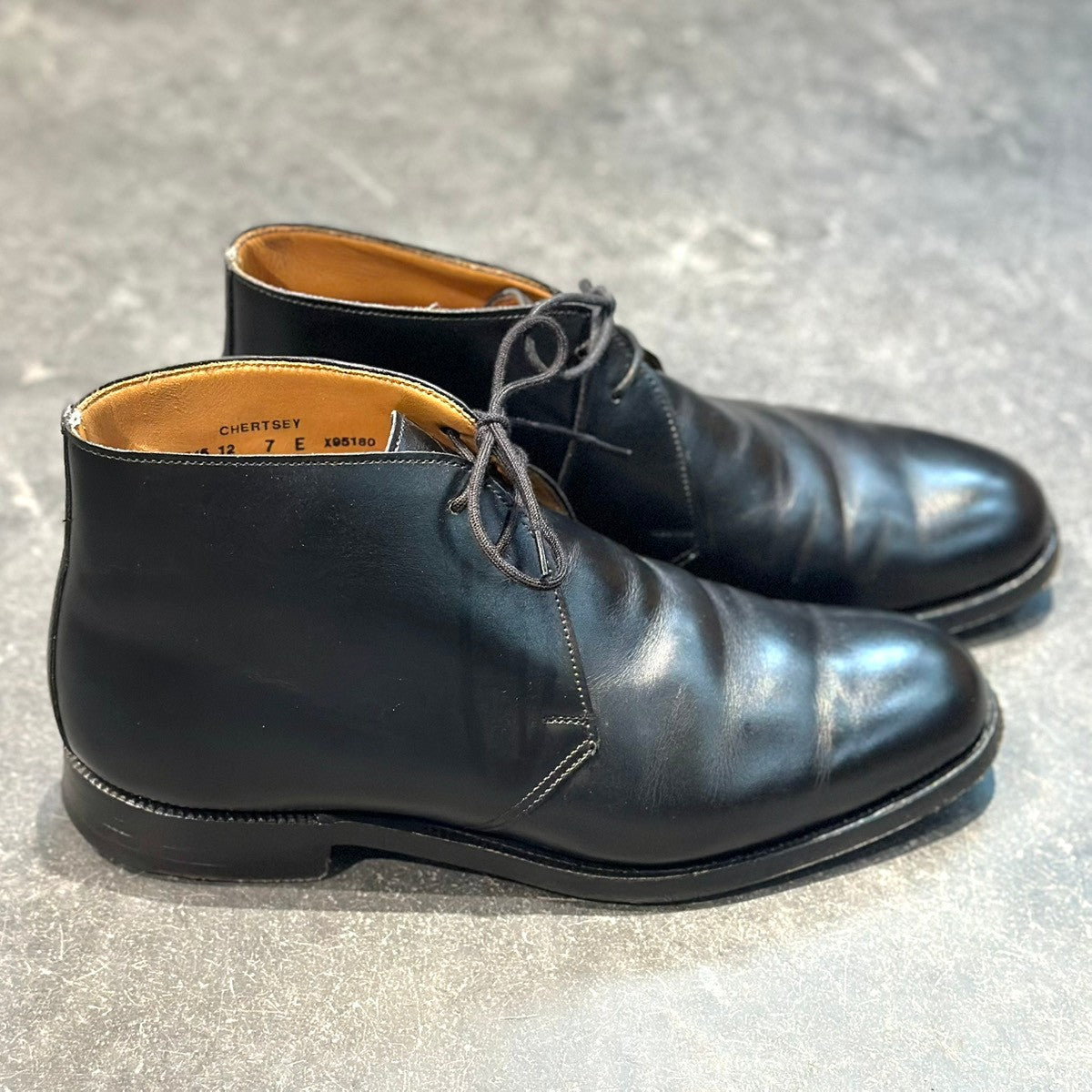 極美品【CROCKETT&JONES】クロケット&ジョーンズ チャートシー チャッカブーツ カーフ ブラック サイズUK7E 224ラスト