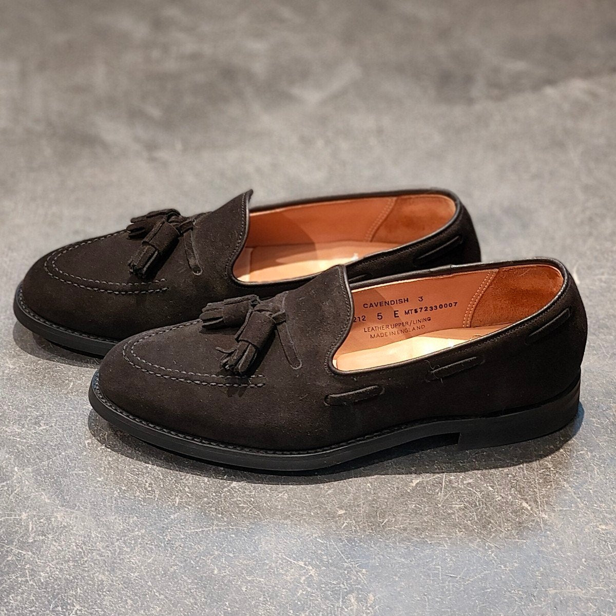 試着程度【CROCKETT&JONES】クロケット&ジョーンズ キャベンディッシュ3 タッセルローファー スエード ブラック サイズUK5E 375ラスト 参考定価¥126,500-