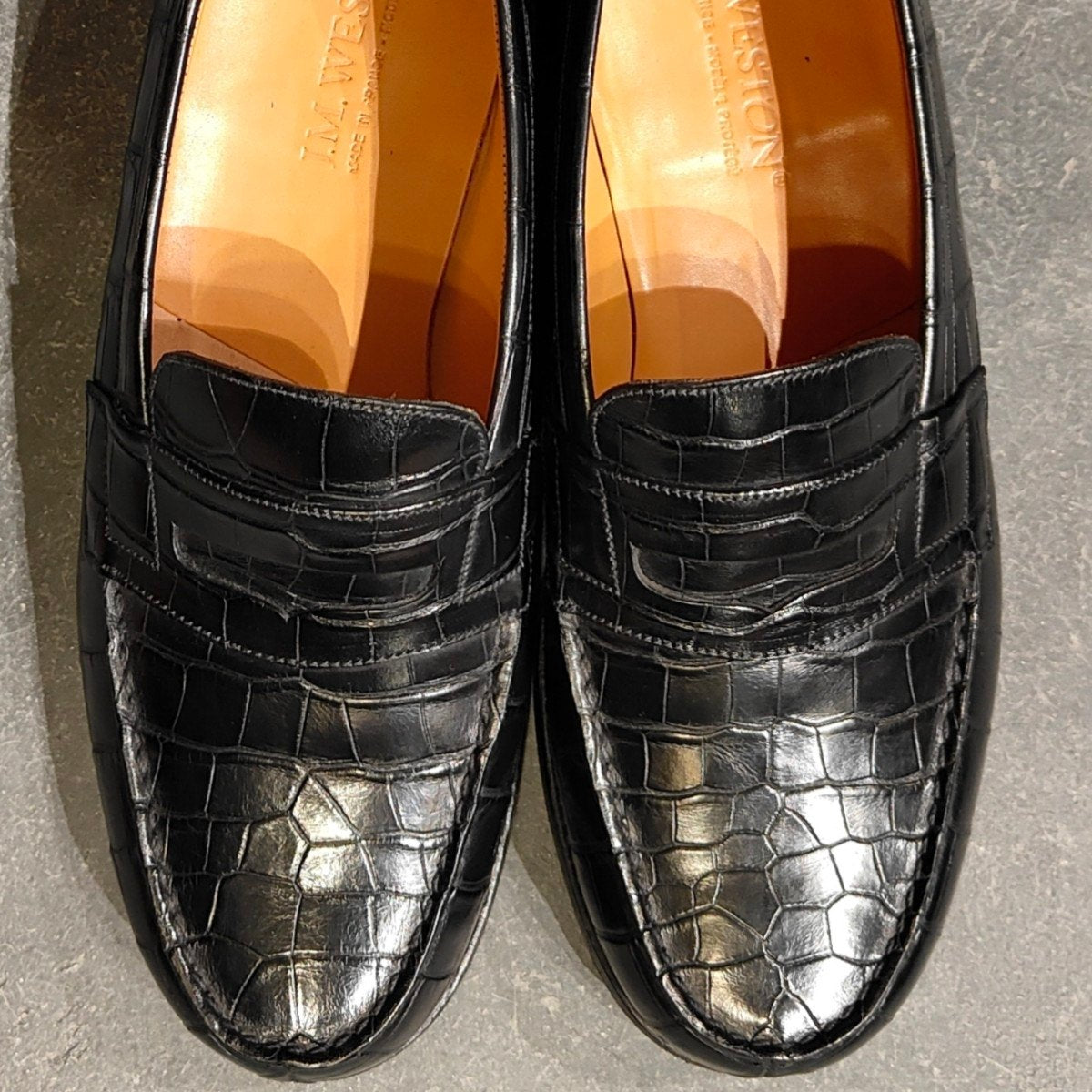 希少 使用数回【J.M.WESTON】ジェイエムウエストン 180 シグニチャーローファー アリゲーター ブラック サイズUK7E 41ラスト 参考定価 ¥825,000-