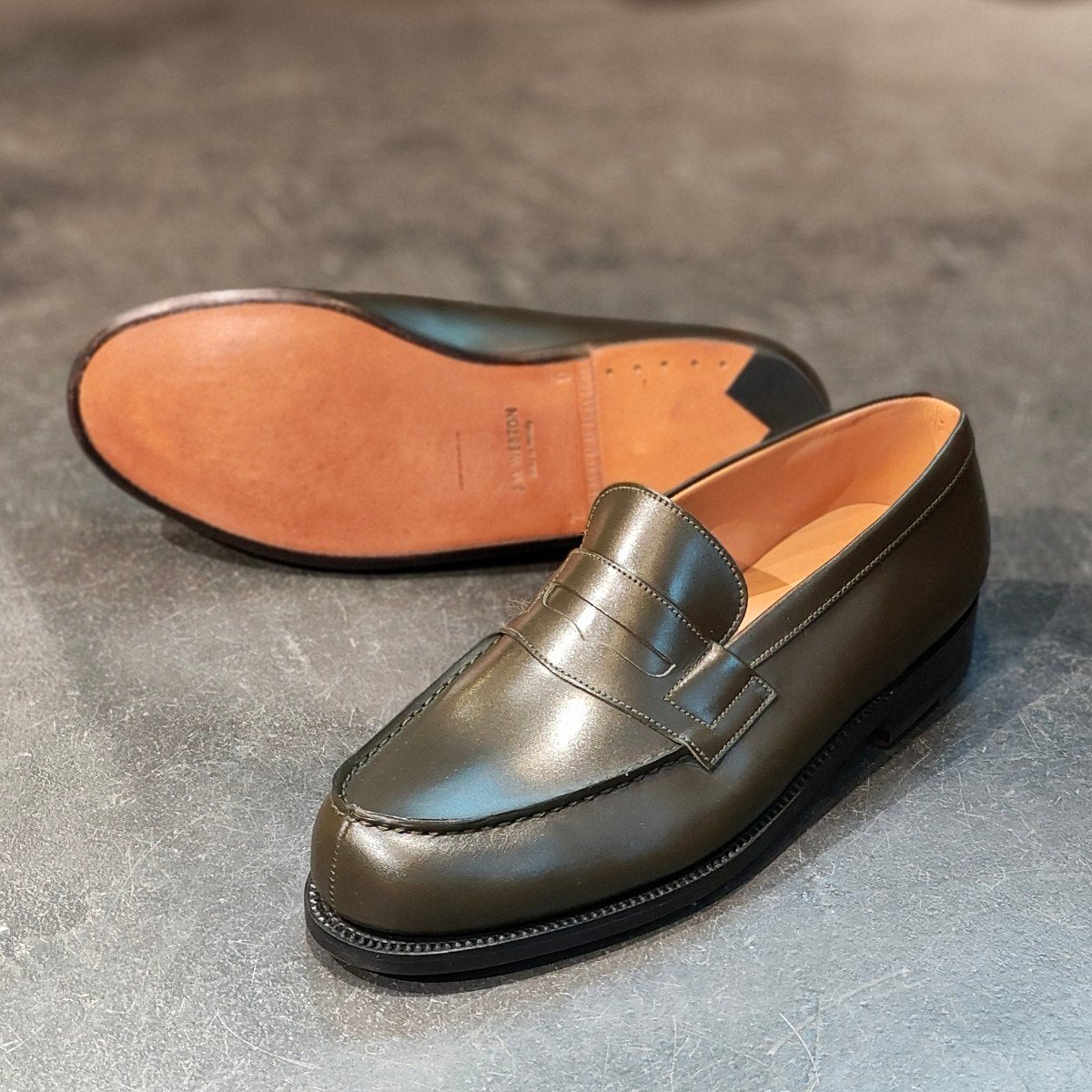 新品未使用 【J.M.WESTON】ジェイエムウエストン 180 シグニチャーローファー ボックスカーフ ハンターグリーン サイズ UK7D 41ラスト 定価151,800-